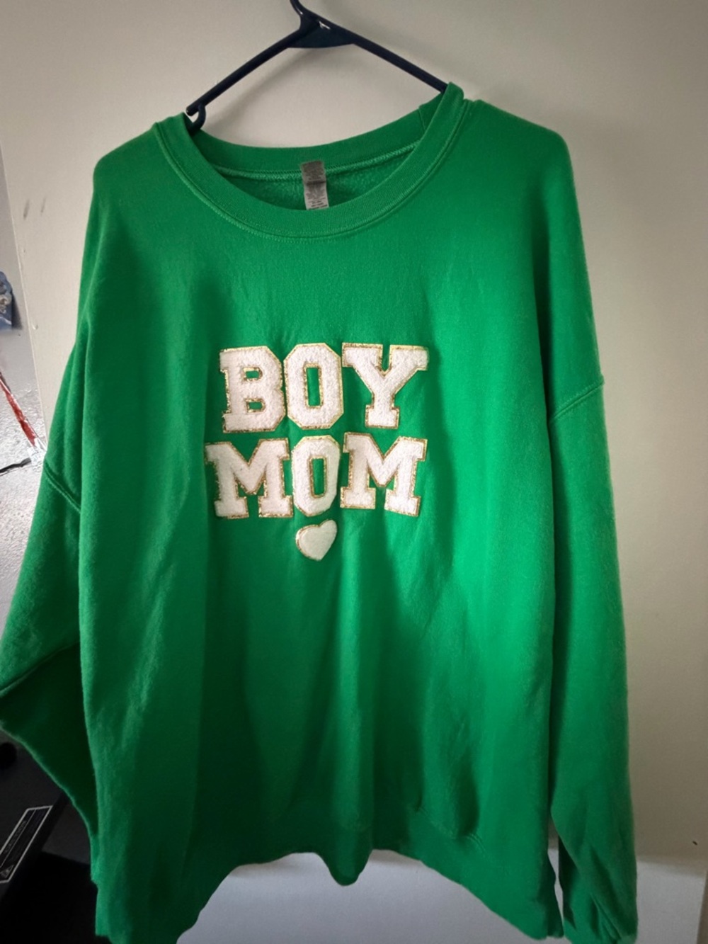 Boy Mom Letter Patch Sweatshirt